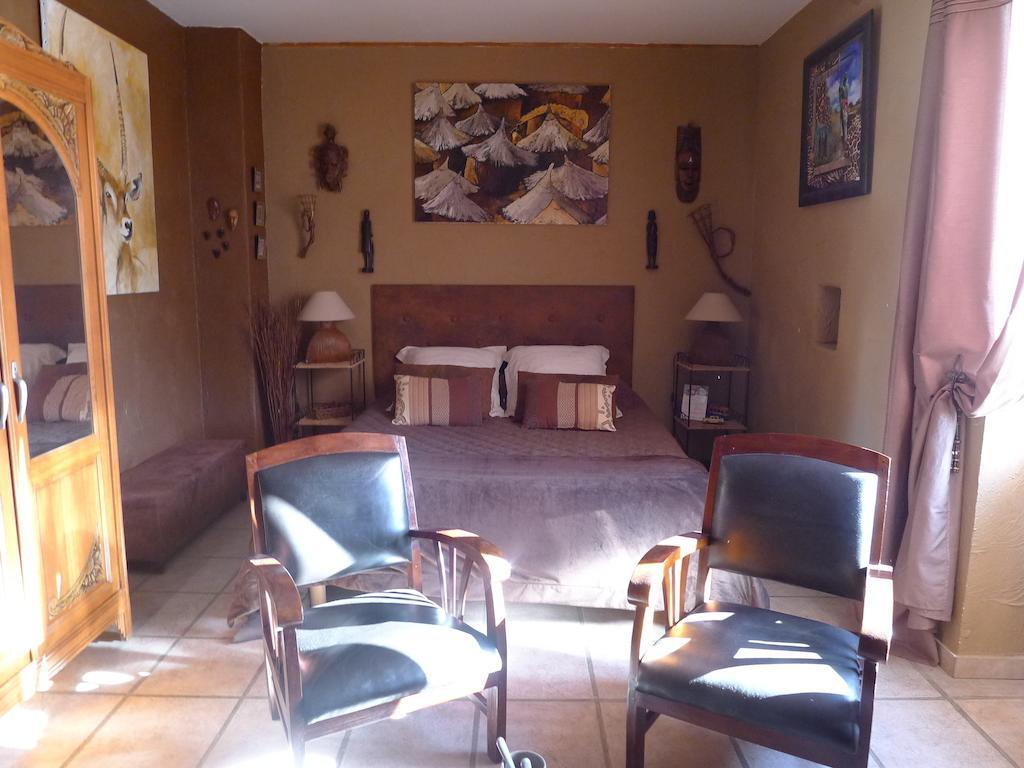 Hotel Domaine De La Manse Villeneuve-de-Berg Esterno foto